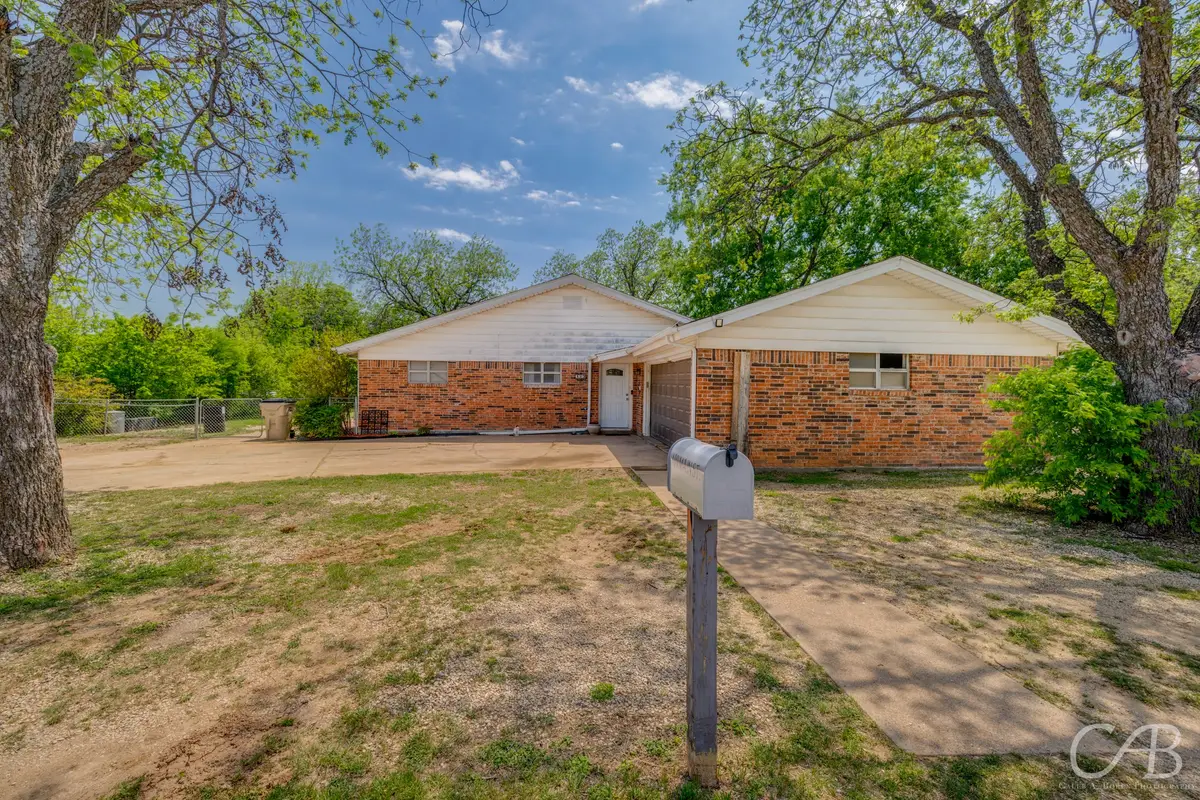 489 Main Street, Lawn, TX 79530 - Image #1