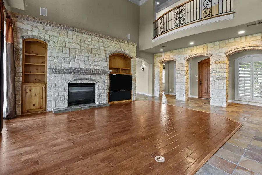 1019 Walnut Falls Circle, Mansfield, TX 76063 - Image #3