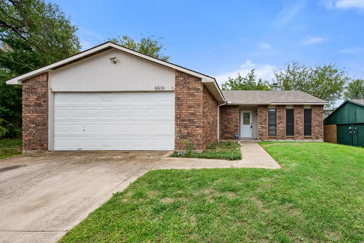 6606 Greenfield Drive, Arlington, TX 76016 - Image #1