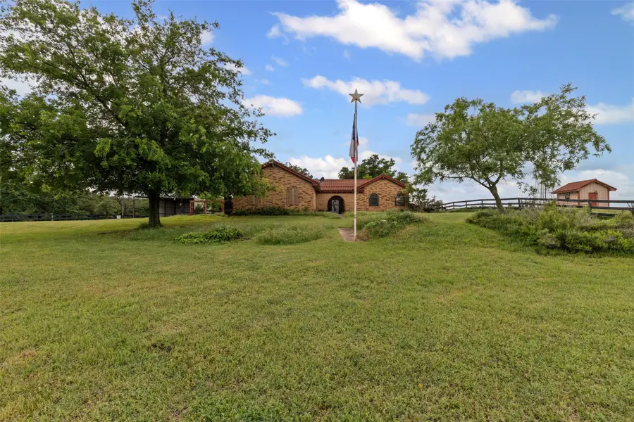 2900 Peel Road, Springtown, TX 76082 - Image #3