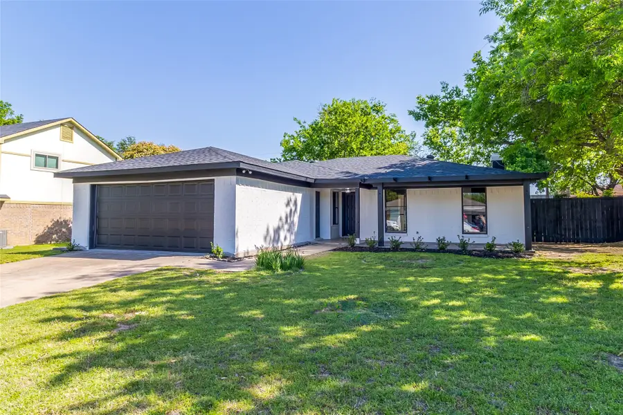 220 Jeaneta Avenue, Benbrook, TX 76126 - #3