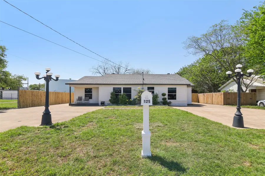 125 Souder Drive, Hurst, TX 76053 - Image #3