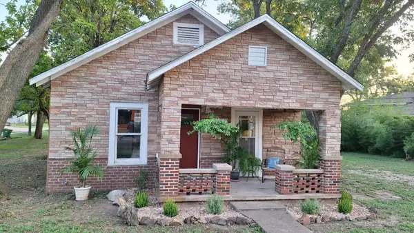 609 W Elm, West, TX 76691