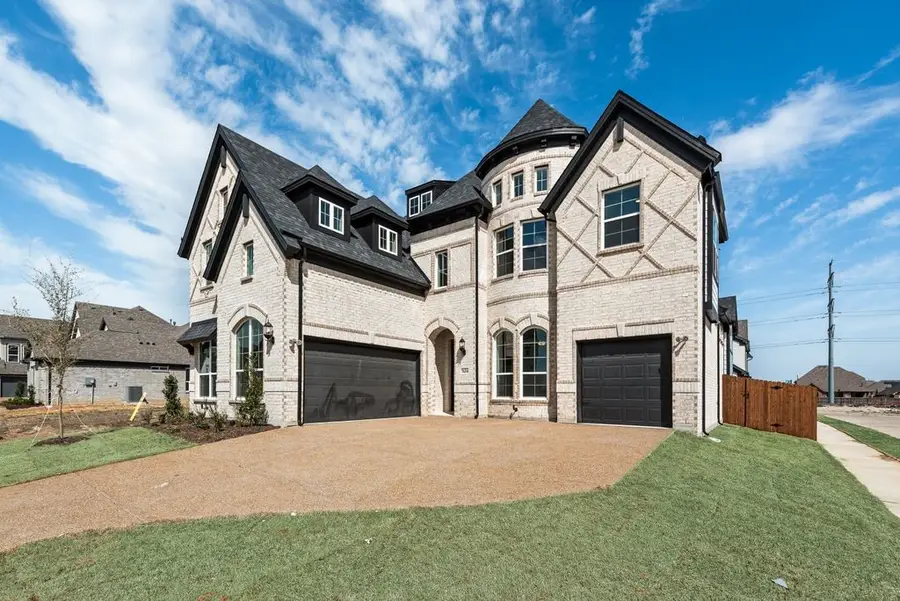 7634 Kiowana Court, Grand Prairie, TX 75054 - Image #2