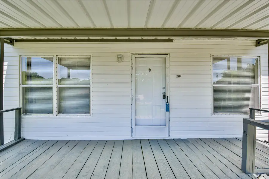 3021 Moon Court, Granbury, TX 76049 - Image #3