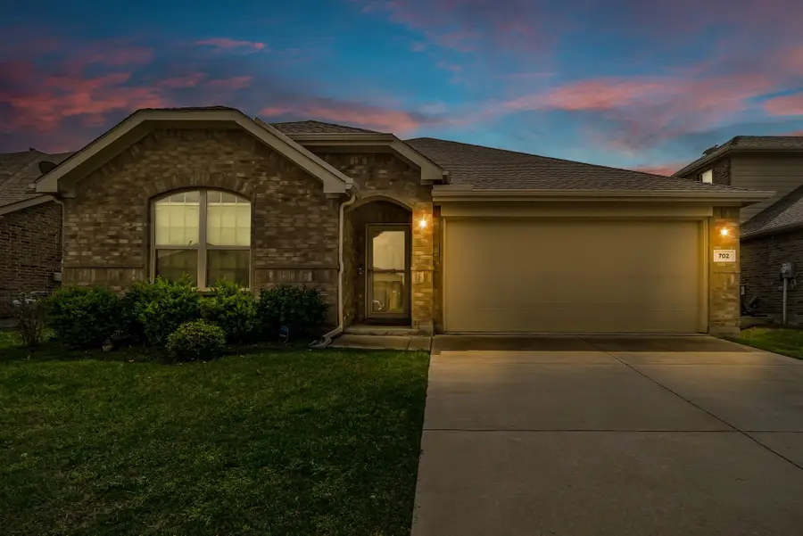 702 Grassland Way, Arlington, TX 76002 - Image #2