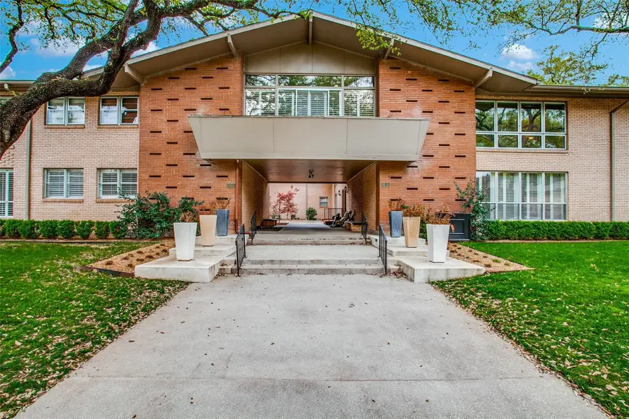 6130 Bandera Avenue #C, Dallas, TX 75225 - Image #2