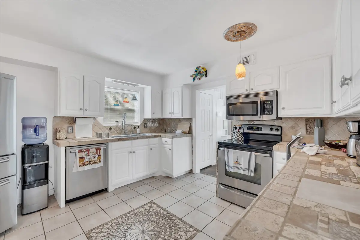 3000 Yucca Avenue, Fort Worth, TX 76111 - Image #1