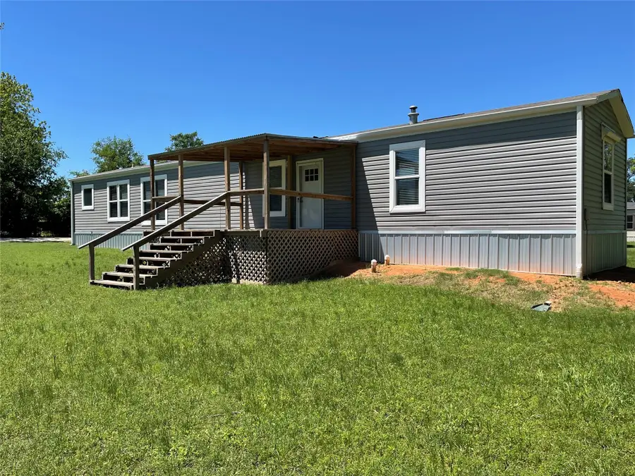 322 E College Street, Fairfield, TX 75840 - Image #3