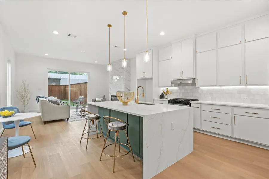 219 S Henderson Avenue, Dallas, TX 75214 - Image #3