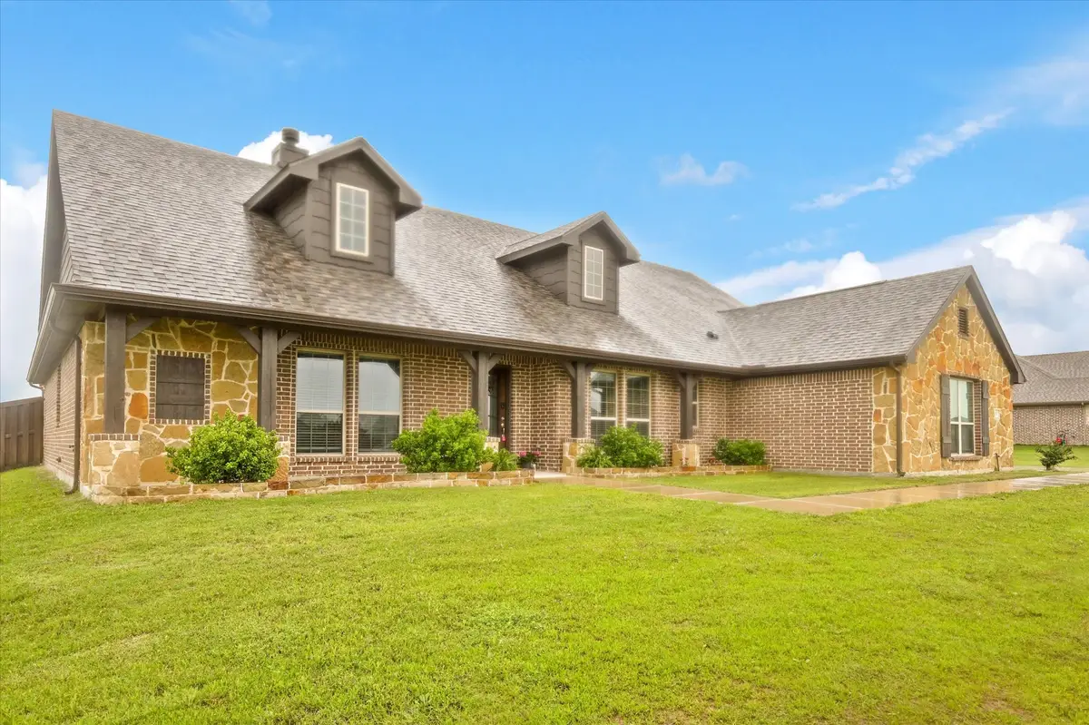 7401 Green Mesa Road, Ponder, TX 76259 - Image #1