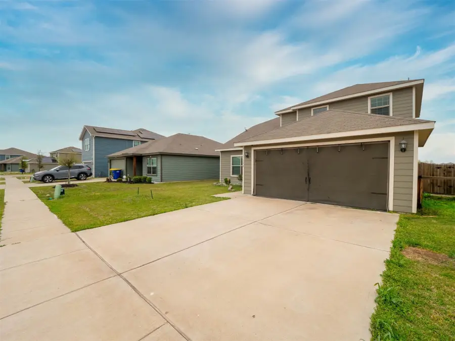 135 Bush Drive, Venus, TX 76084 - Image #2