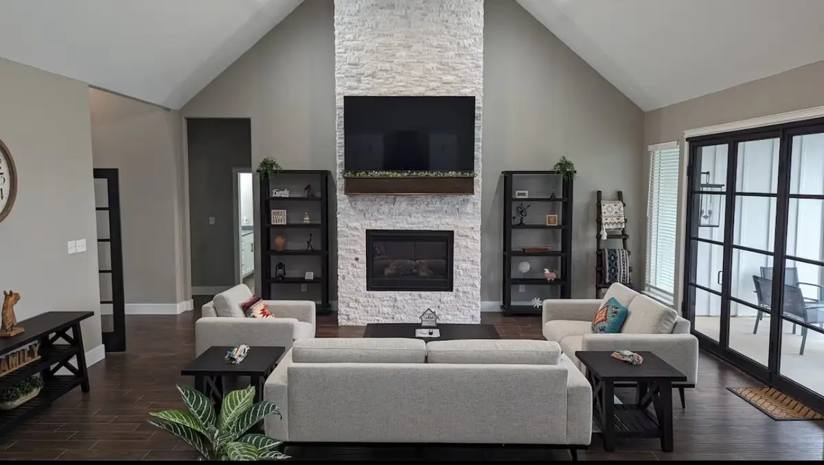 886 County Road 3341, Paradise, TX 76073 - Image #1