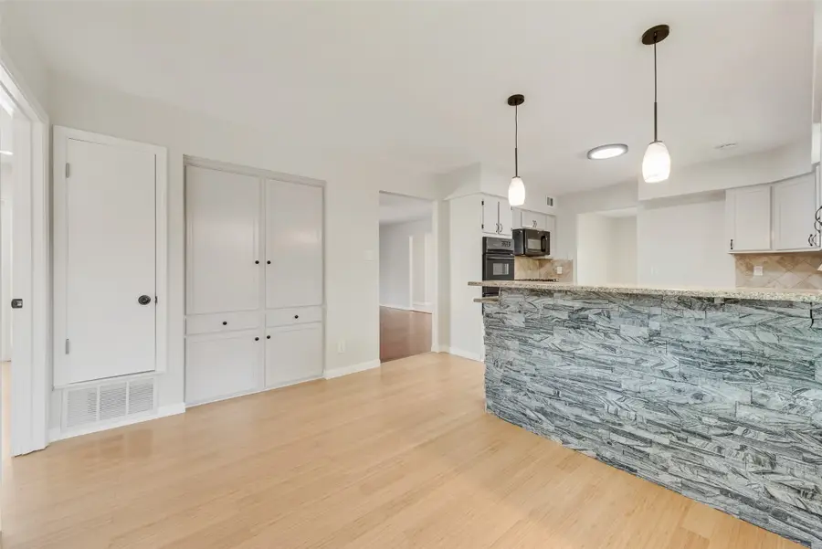 219 Hillcrest Street, Sanger, TX 76266 - Image #3