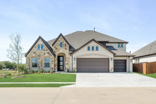 1003 Stonehaven Drive, Justin, TX 76247