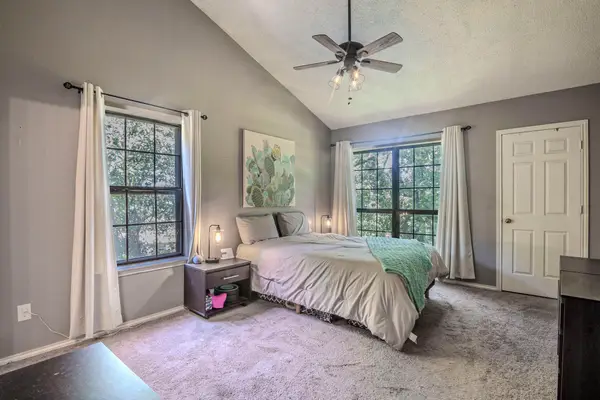 4516 Forestgate Drive, Arlington, TX 76017