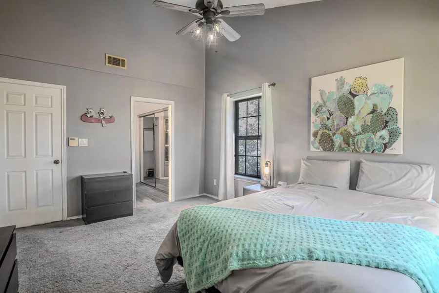 4516 Forestgate Drive, Arlington, TX 76017 - Image #2