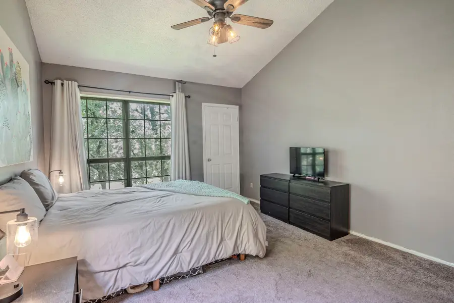 4516 Forestgate Drive, Arlington, TX 76017 - Image #3