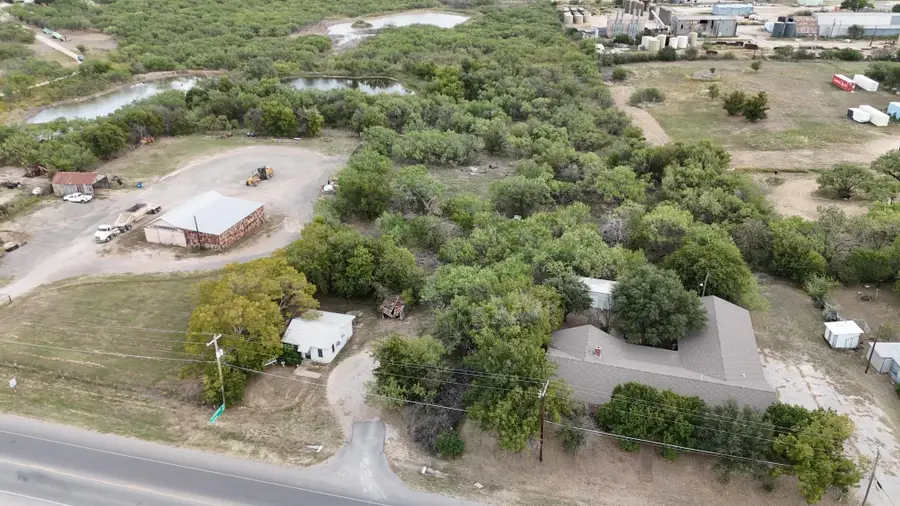 901 N Gregg, Albany, TX 76430 - Image #2