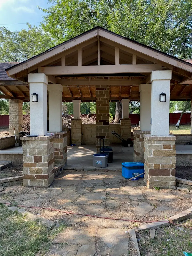 825 S Hughes Avenue, Fort Worth, TX 76103 - Image #3