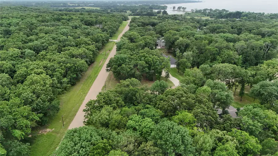 126 Lakeview Trail, Mabank, TX 75147 - Image #2