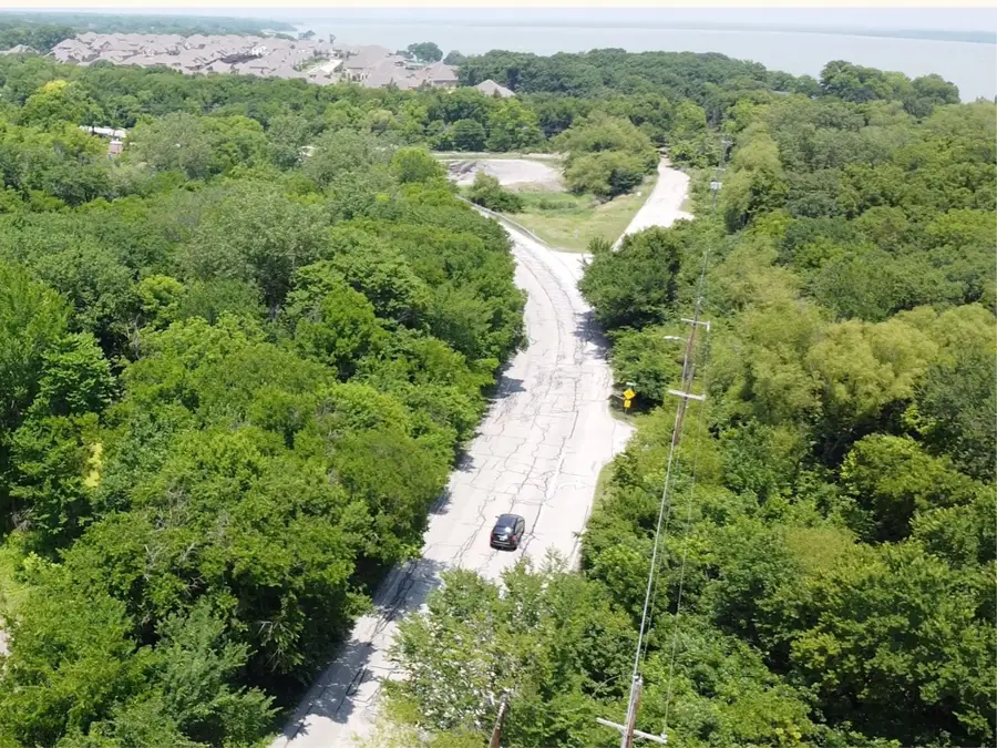 8829 Dalrock Road, Rowlett, TX 75089 - Image #2