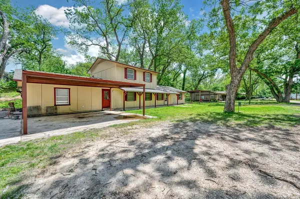 118 Pr 202, Aquilla, TX 76622