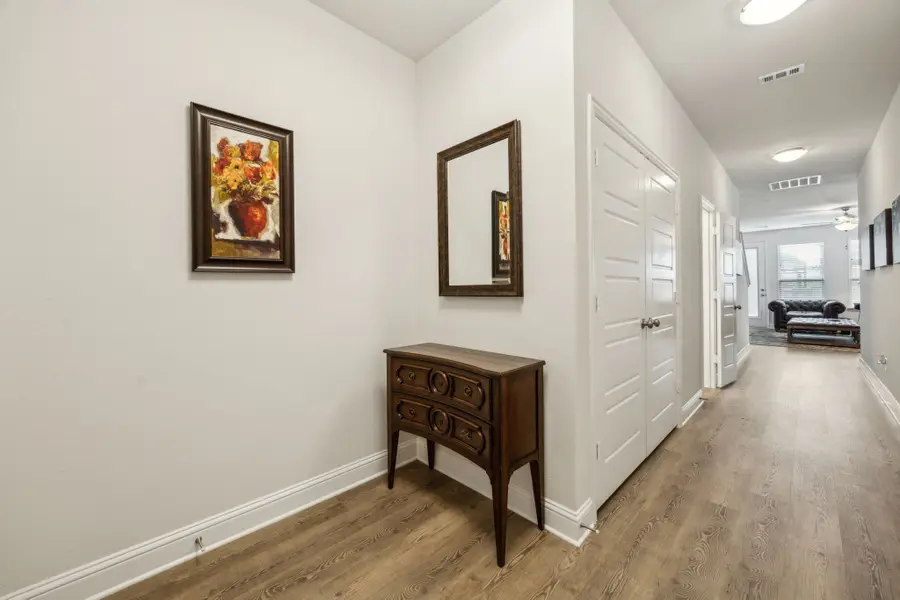 6815 Joelene Rae Drive, Arlington, TX 76001 - Image #3