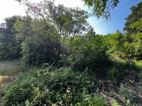 2200 Bear Creek Road, Cedar Hill, TX 75104