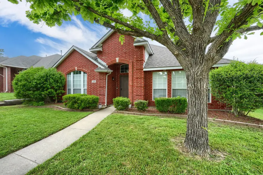 1206 Heather Brook Drive, Allen, TX 75002 - Image #2