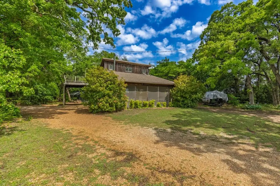 4368 W Beach Drive, Greenville, TX 75402 - Image #3