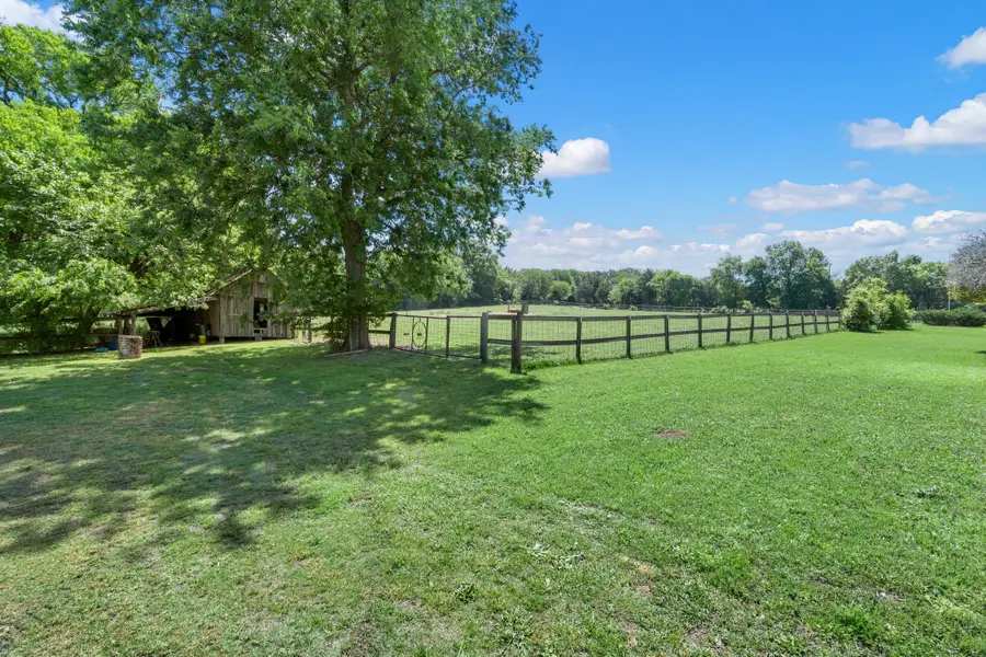 3231 Plainview Road, Midlothian, TX 76065 - Image #2