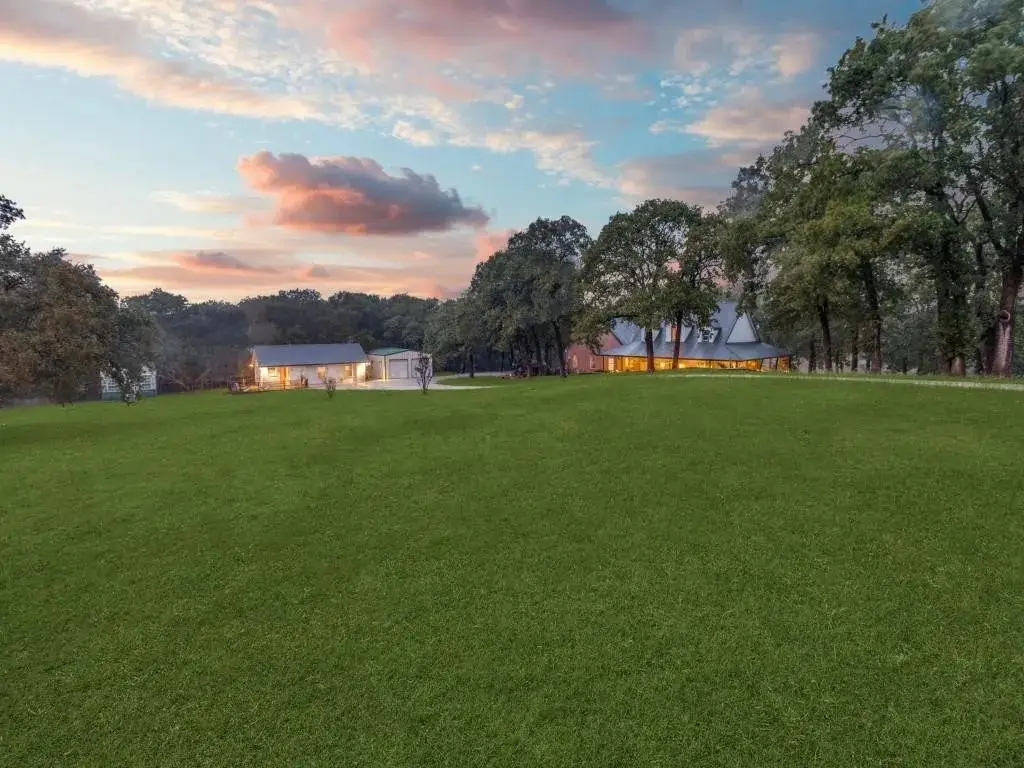 1635 Rock Creek Road, Gordonville, TX 76245 - Image #1