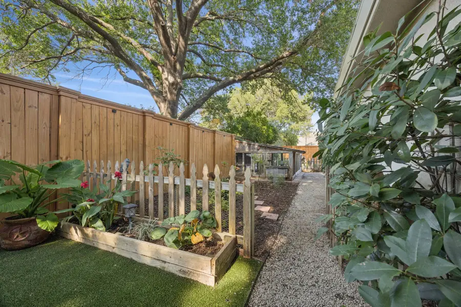 11514 Valleydale Drive, Dallas, TX 75230 - Image #2