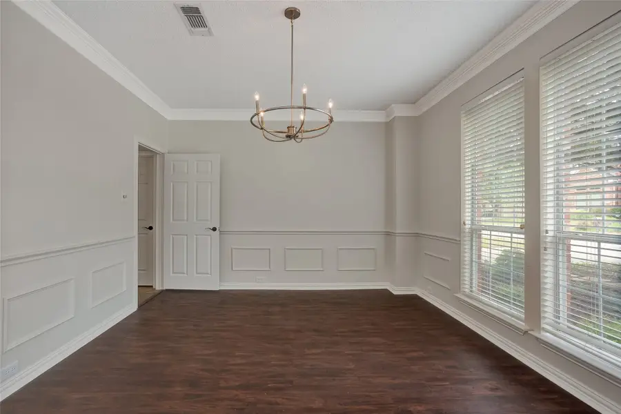 6716 Bluffview Drive, Fort Worth, TX 76132 - Image #3