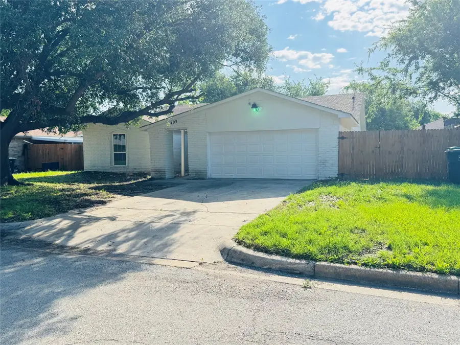 409 Bodart Lane, Fort Worth, TX 76108 - Image #2