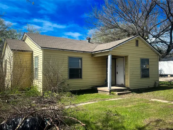 509 Henderson, Jacksboro, TX 76458