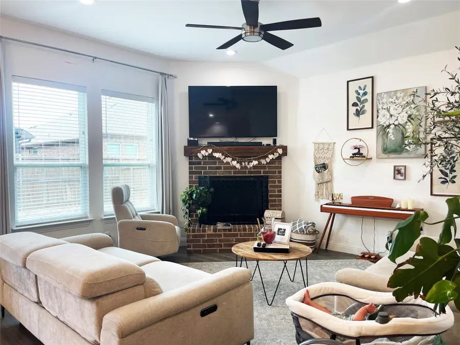 400 N Montague Street, Pilot Point, TX 76258 - Image #3