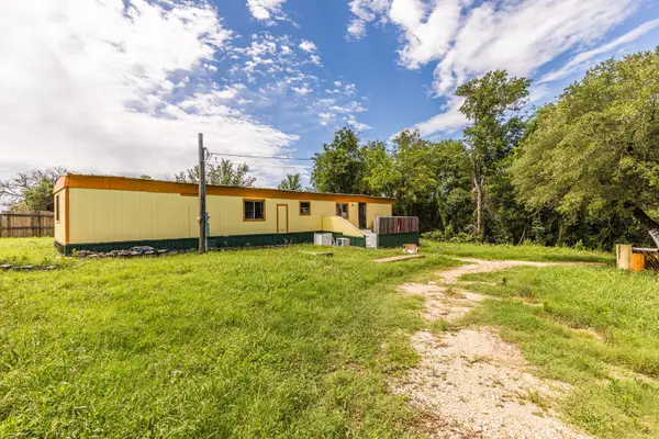 190 Creek Drive, Whitney, TX 76692