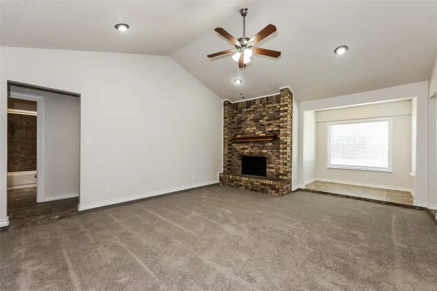 7712 Miracle Lane, North Richland Hills, TX 76182 - Image #3