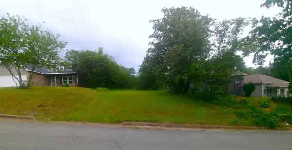 1224 W Nelson Street, Denison, TX 75020