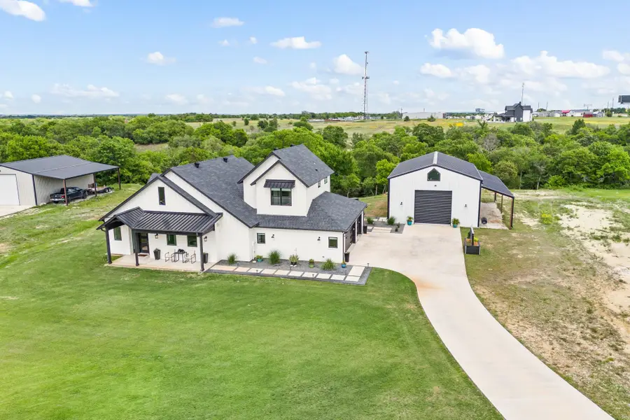 130 Nicholas Way, Decatur, TX 76234 - Image #2