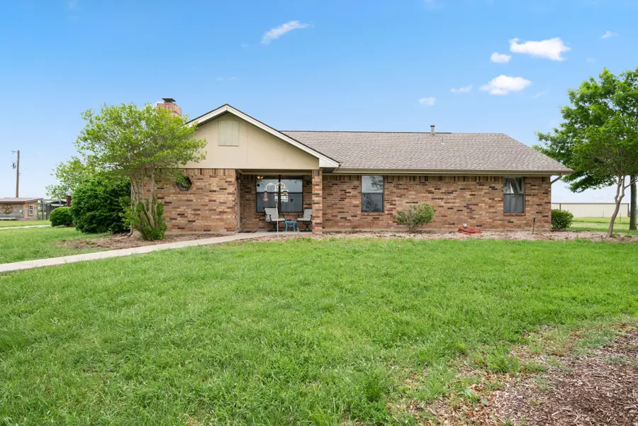 2752 S Branch Road, Krum, TX 76249 - Image #2