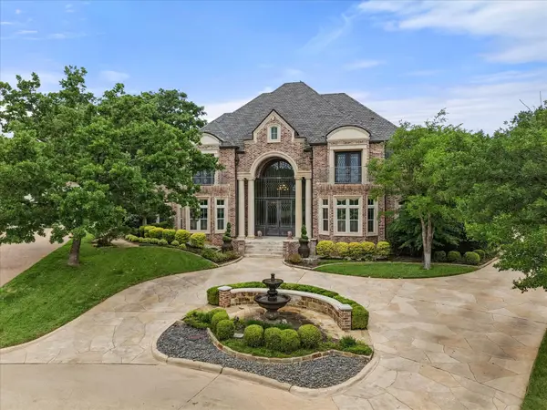 5106 Oak Lane, Arlington, TX 76017