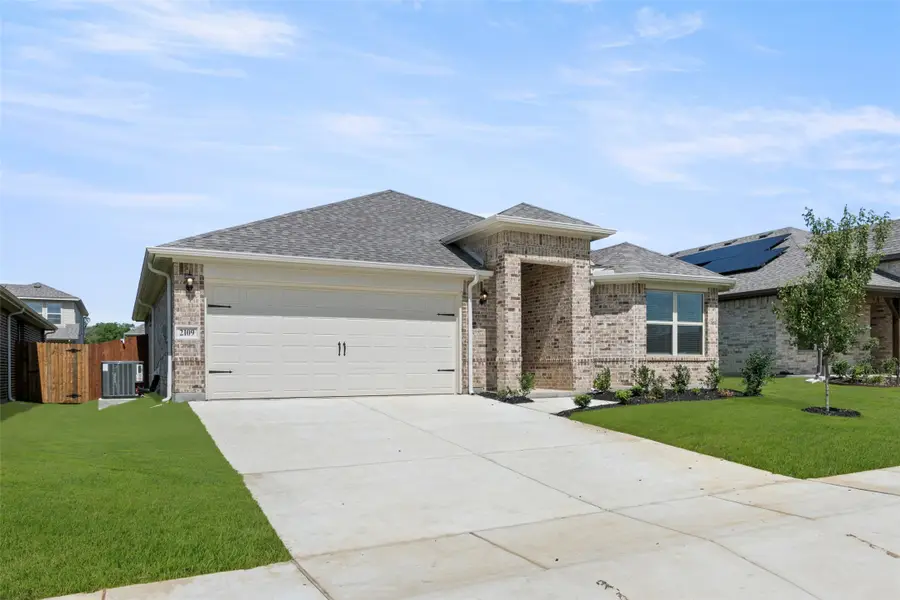 2109 Hickory Lane, Aubrey, TX 76227 - Image #3