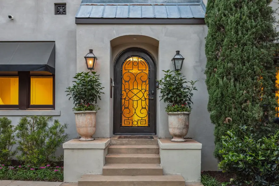 2560 Cockrell Avenue, Fort Worth, TX 76109 - Image #2