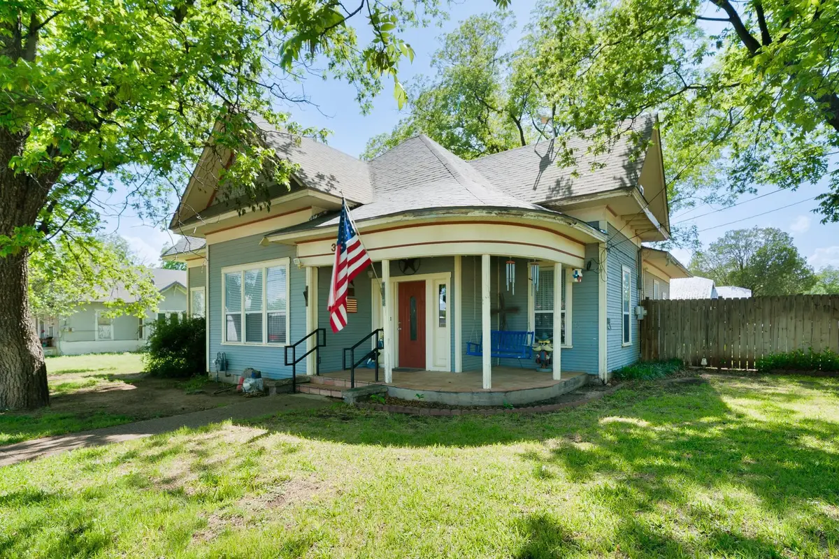 303 S Church Street, Winters, TX 79567 - #1