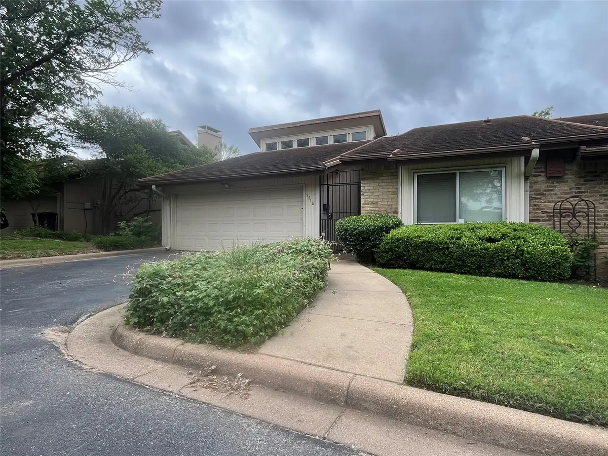 5718 Meadow Wood Lane, Fort Worth, TX 76112 - Image #1