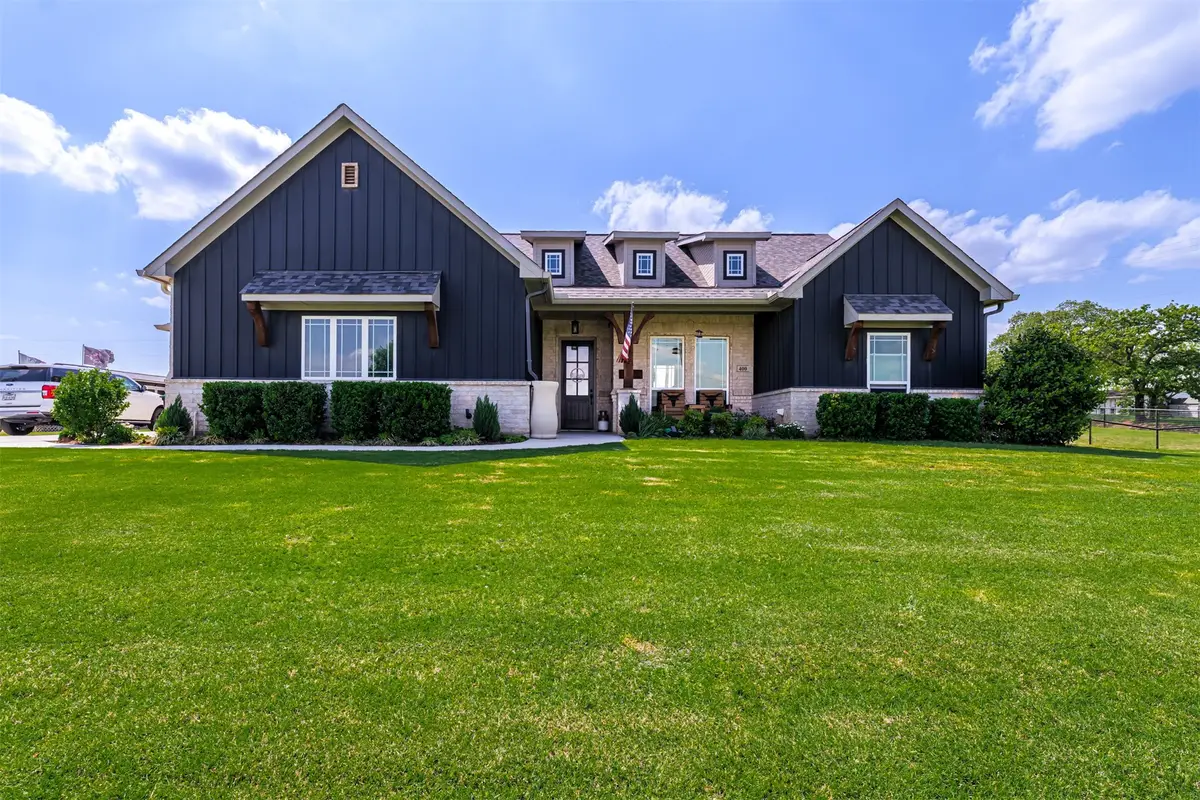 400 Christian Way, Azle, TX 76020 - Image #1