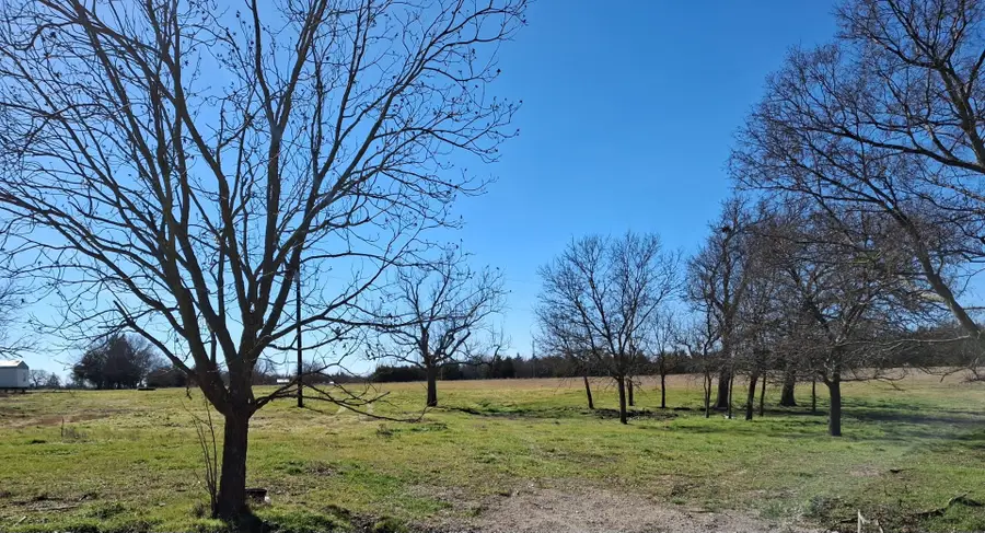 9386 Dripping Springs Road, Denison, TX 75021 - Image #2